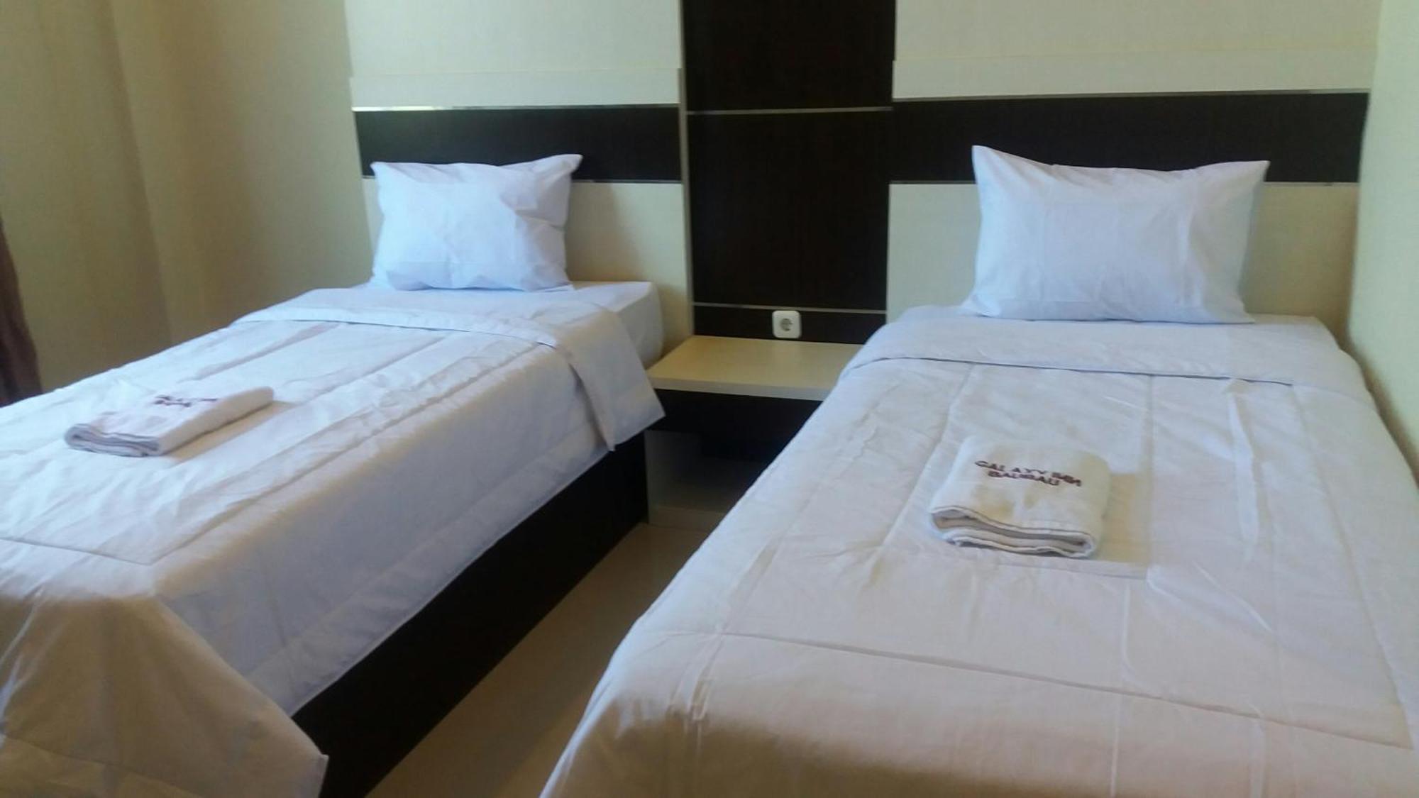 Galaxy Inn Baubau Екстериор снимка