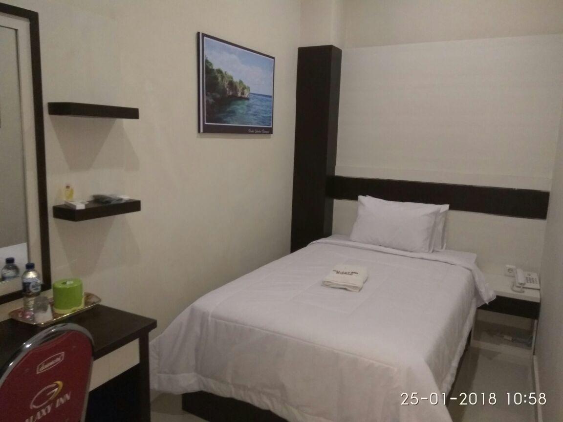 Galaxy Inn Baubau Екстериор снимка